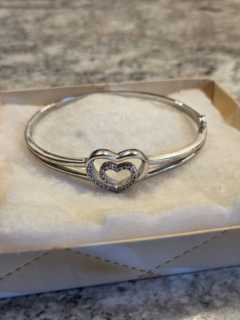 Zales Jewelers Heart Link Sterling Silver Bangle Bracelet- Gorgeous